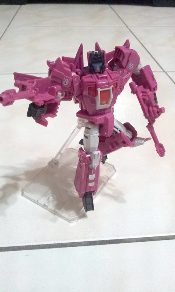 Titans Return Misfire In Hand Photos Of Wave 5 Deluxe  12 (12 of 26)